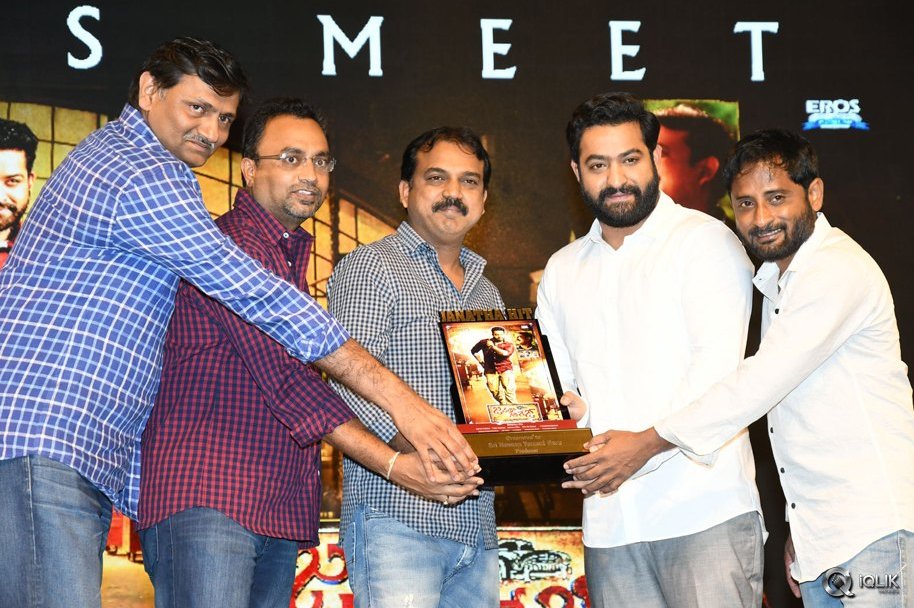 Janatha-Garage-Movie-Success-Celebrations
